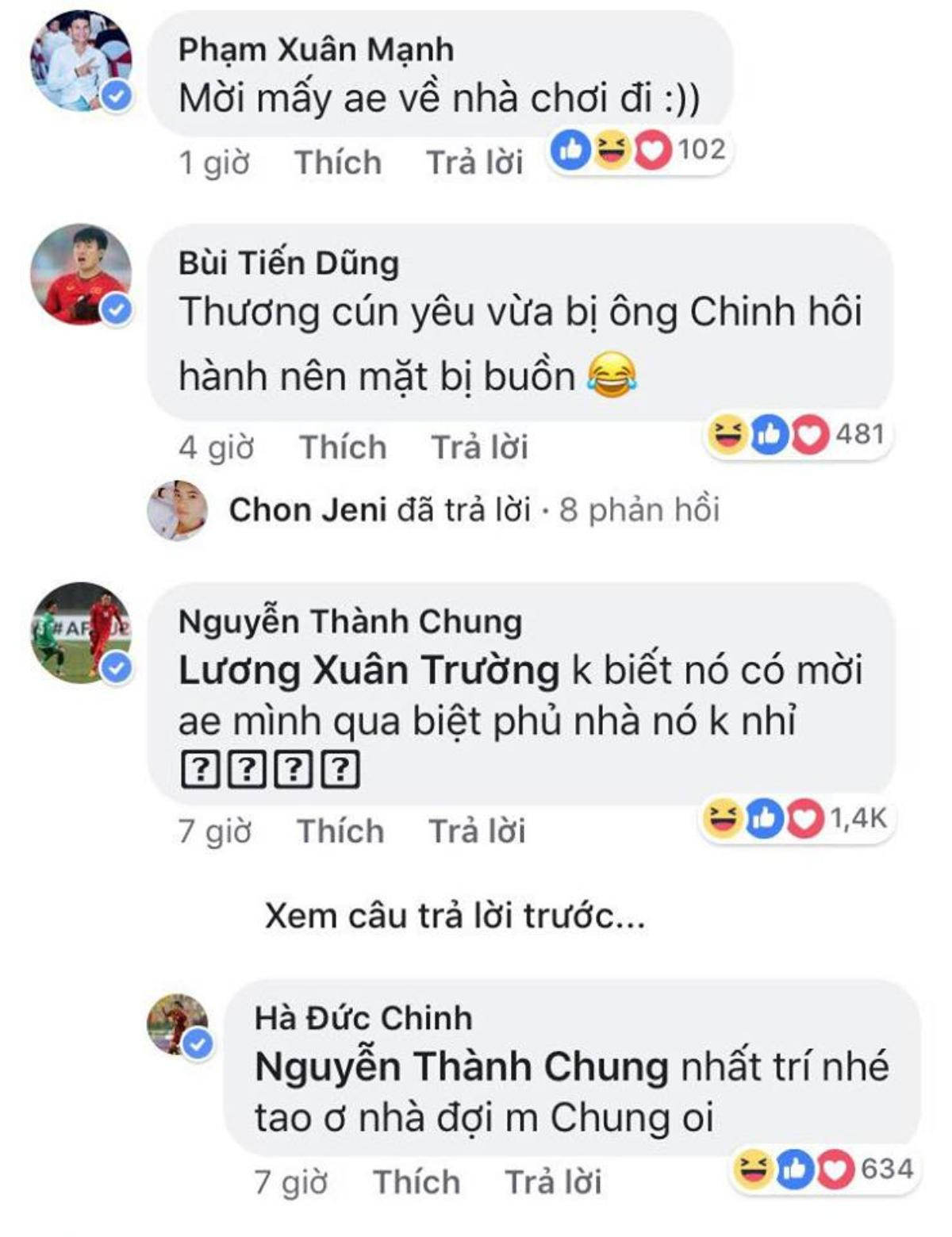 Hà Đức Chinh xây nhà 3 tầng khang trang tặng mẹ, các đồng đội vào chúc mừng vẫn theo cách lầy lội nhất Ảnh 8