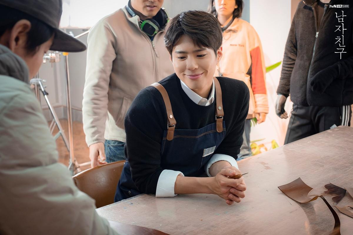 'Encounter': Tiết lộ 70 bức ảnh hậu trường cuối cùng của Song Hye Kyo - Park Bo Gum và các diễn viên khác Ảnh 6