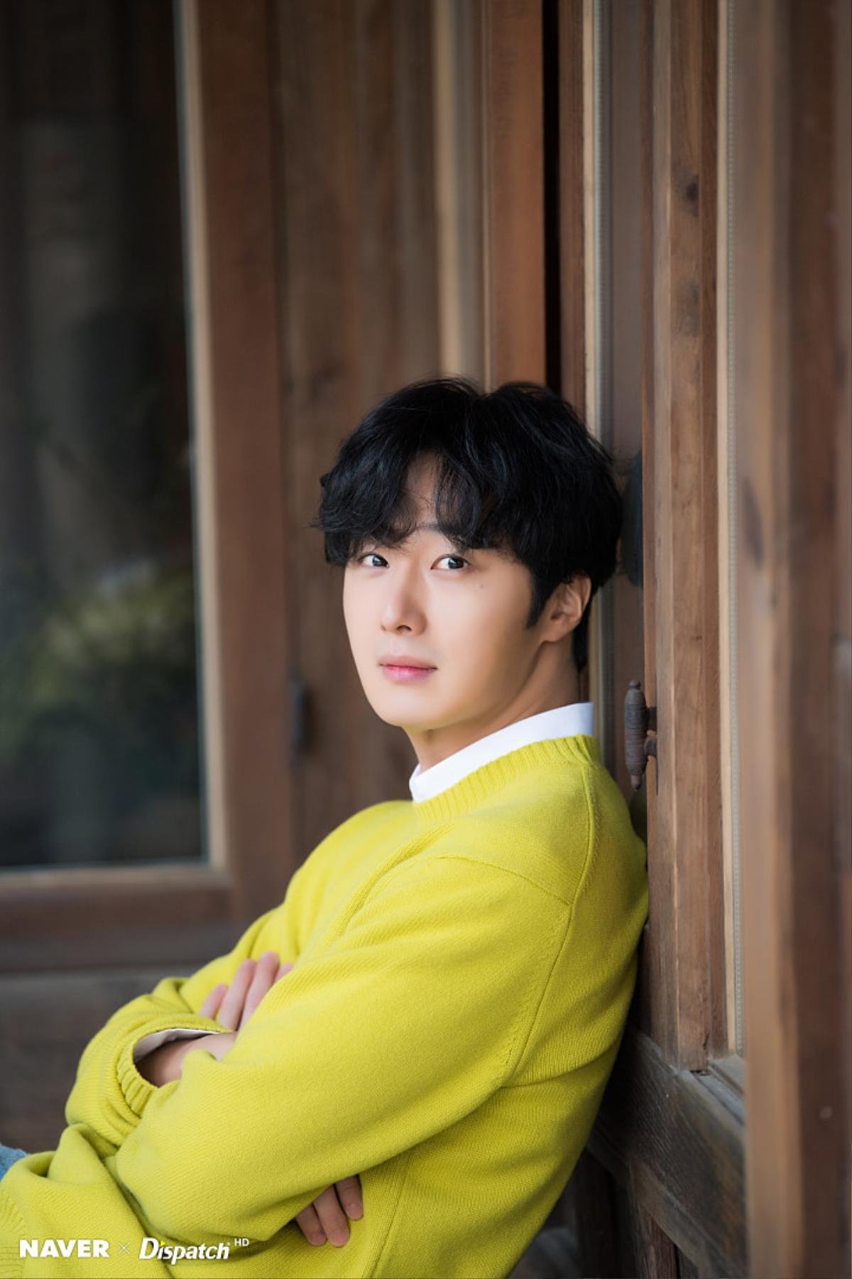 'Haechi': Dispatch tung bộ ảnh 'đẹp hơn hoa' của Hoàng tử Jung Il Woo Ảnh 19