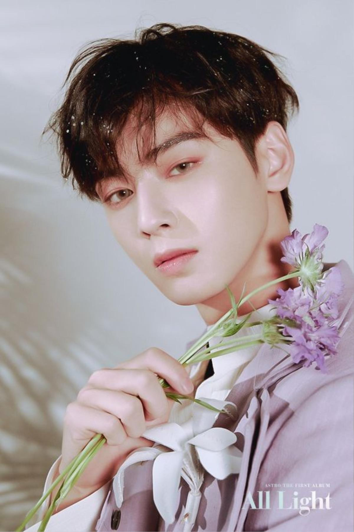 IU chia sẻ về tình yêu - Park Jihoon đóng cặp với Cha Eunwoo (ASTRO) trong phim dã sử? Ảnh 5