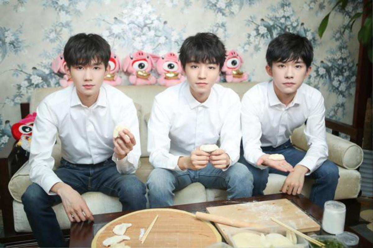 Phỏng vấn TFBOYS: Vương Tuấn Khải tự lái xe, Vương Nguyên nói về việc du học, Dịch Dương Thiên Tỉ ít có thời gian riêng tư Ảnh 4