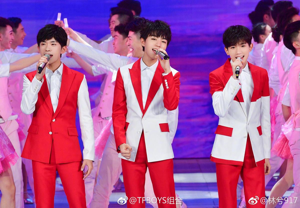 Phỏng vấn TFBOYS: Vương Tuấn Khải tự lái xe, Vương Nguyên nói về việc du học, Dịch Dương Thiên Tỉ ít có thời gian riêng tư Ảnh 2