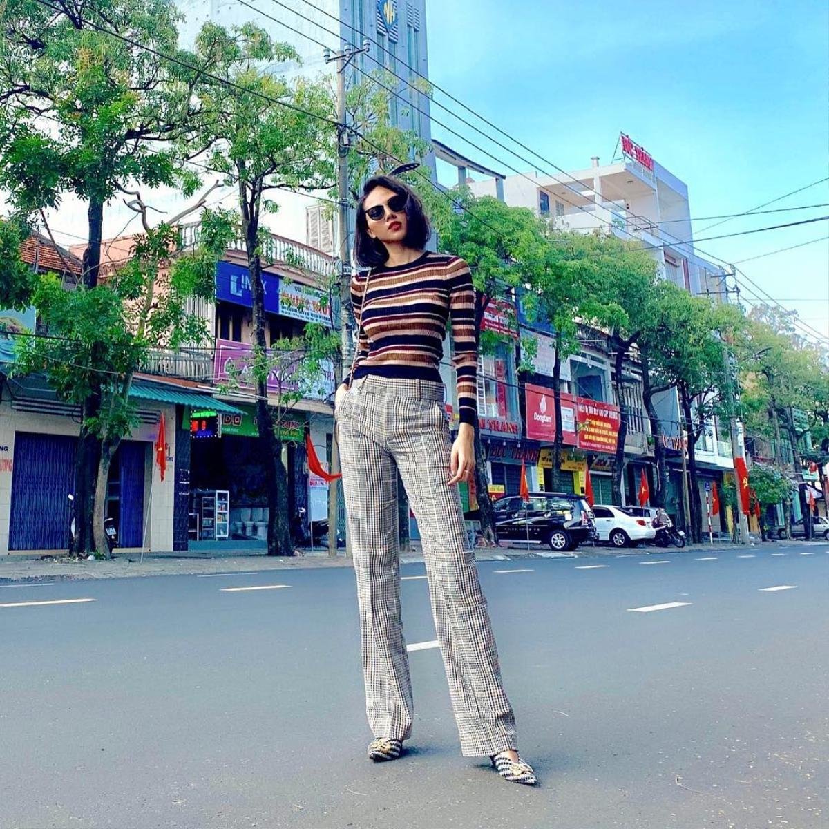 Street style sao Việt ngày Tết: Chi Pu, Tóc Tiên nền nã, nhưng Cao Ngân mới thật sự bất ngờ Ảnh 6