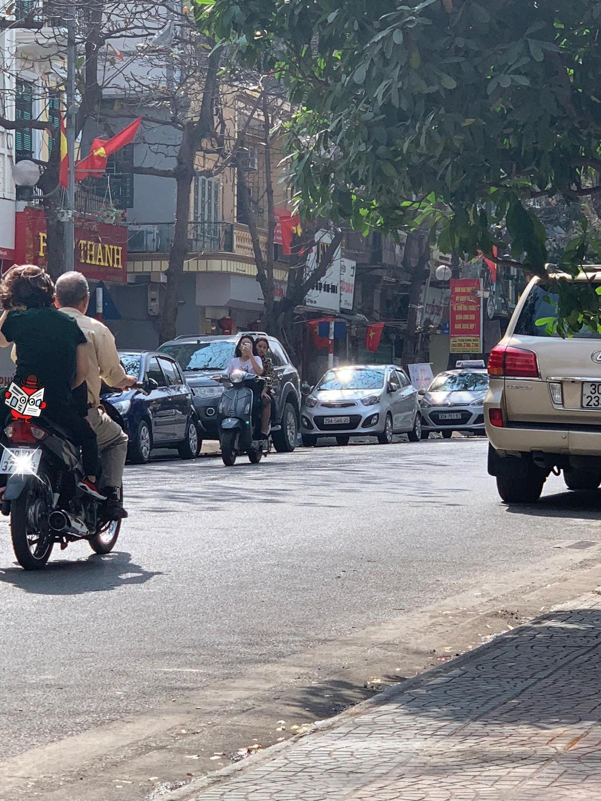 Dân tình thi nhau than trời: Tết nhất gì mà nóng như mùa hè, mua bao nhiêu áo ấm đều phải bỏ xó! Ảnh 12