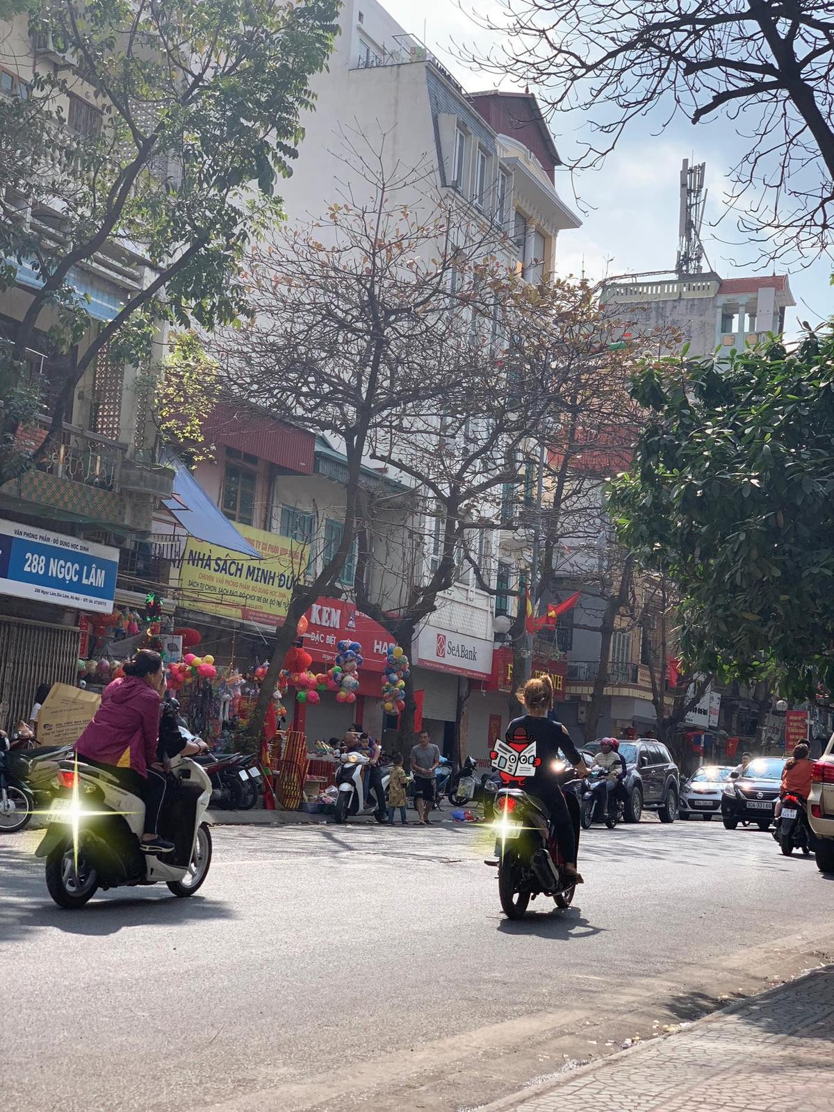 Dân tình thi nhau than trời: Tết nhất gì mà nóng như mùa hè, mua bao nhiêu áo ấm đều phải bỏ xó! Ảnh 14