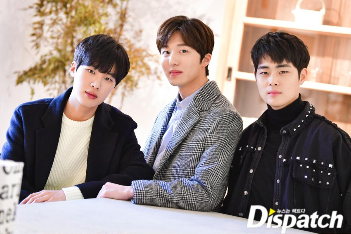 Dispatch phát hành bộ ảnh đẹp như mơ của bộ ba mỹ nam 'SKY Castle': Chani (SF9), Kim Dong Hee và Jo Byung Gyu Ảnh 1