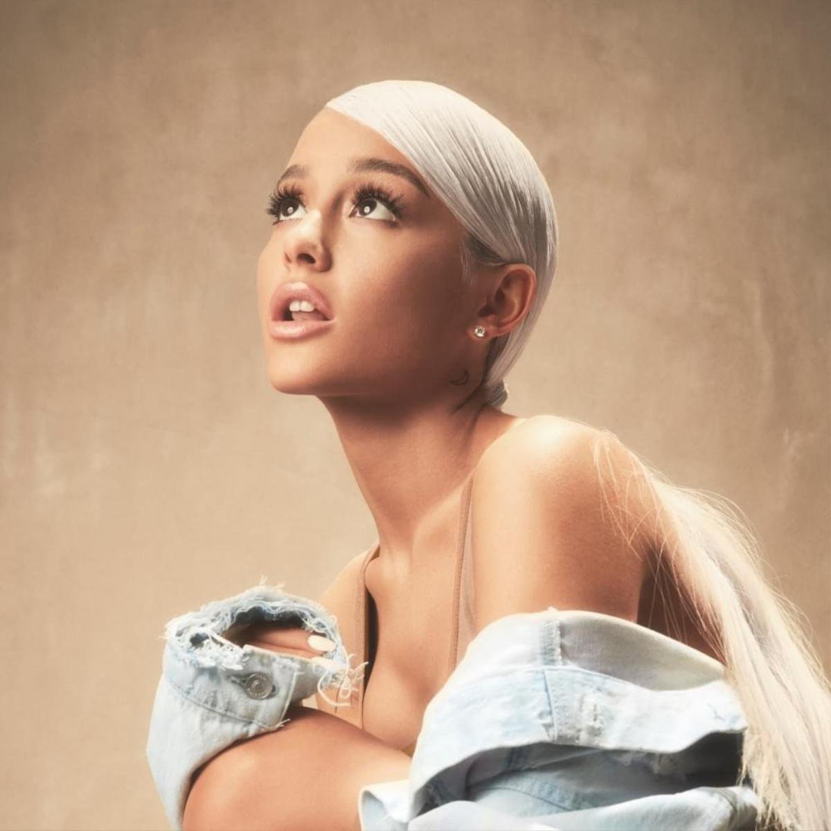 Review ngắn album 'Thank U, Next' của Ariana Grande: Nước mắt cũng đến ngày phải cạn Ảnh 4