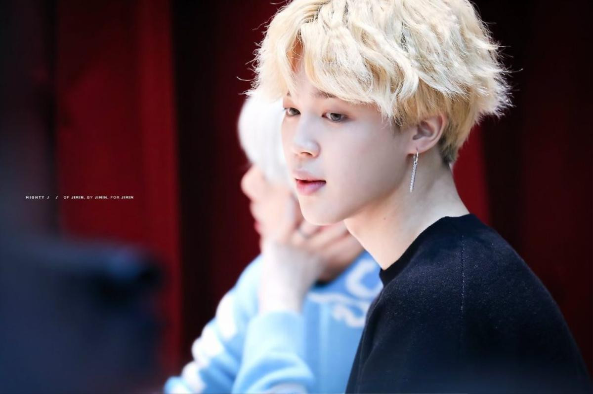 Chẳng ai ngờ đây lại là trò chơi Jimin (BTS) mê như điếu đổ Ảnh 1