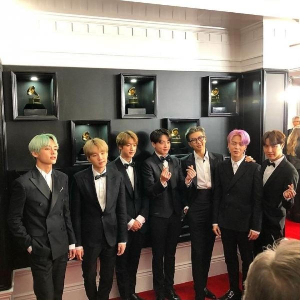 BTS tại Grammy 2019: Các chàng trai nhà BigHit lại đi 'rắc muối' rồi đây! Ảnh 2