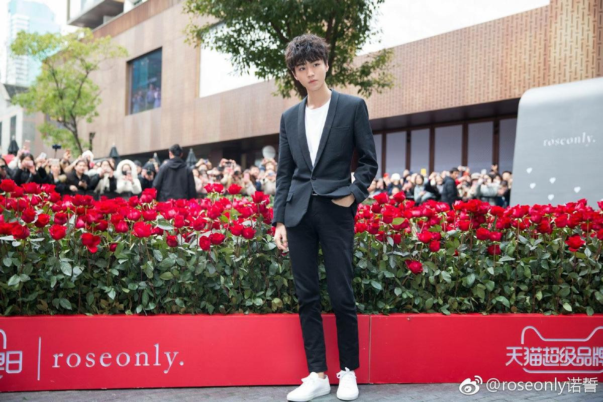 Vương Tuấn Khải (TFBOYS) tiết lộ không được nhận lì xì vào Tết 2019 và cung hoàng đạo hợp với mình Ảnh 5