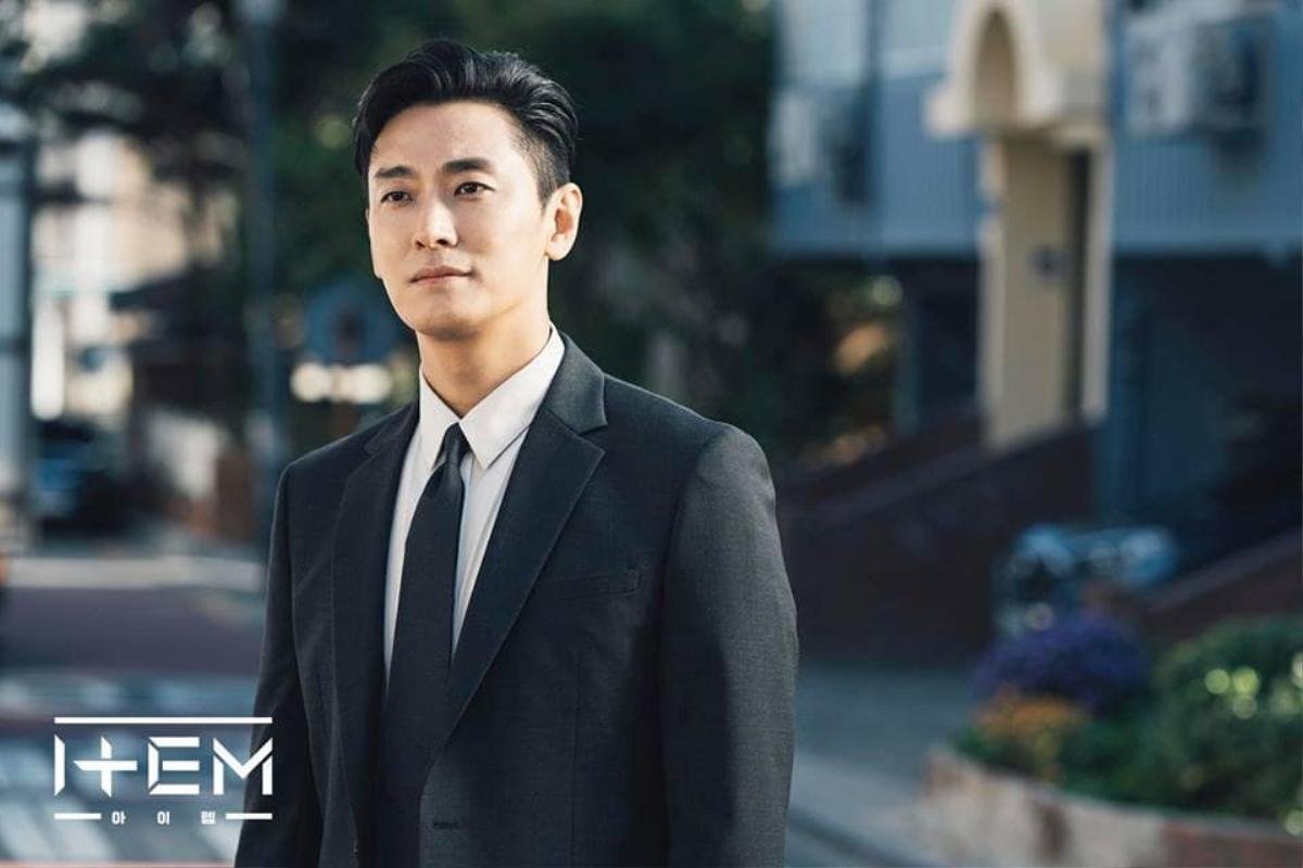 Gặp lại dàn cast 'Memories of the Alhambra' trong 'Life Bar' - Joo Ji Hoon nói gì về cảnh mở đầu trong 'The Item'? Ảnh 7