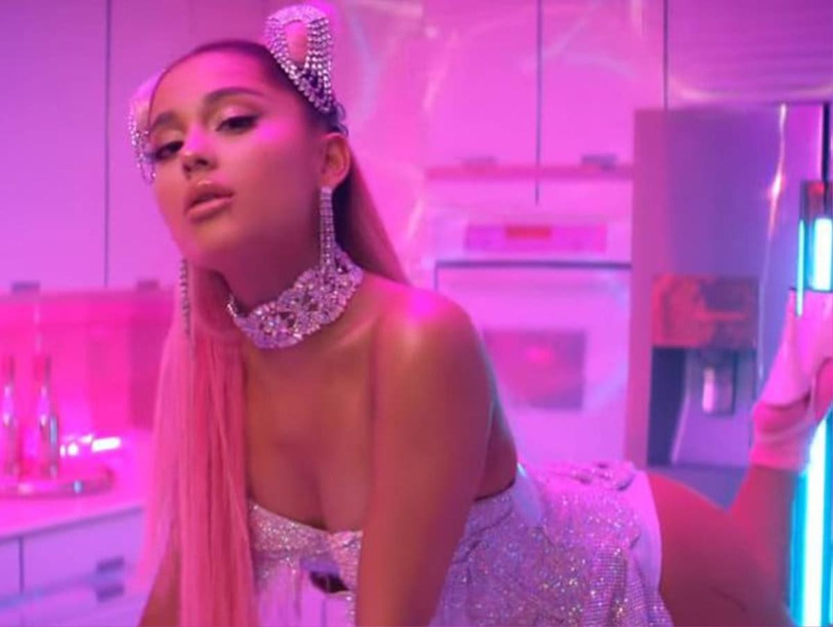 Chuyện fan đòi tẩy chay hit 7 Rings của Ariana Grande: Lý do vì đâu? Ảnh 3