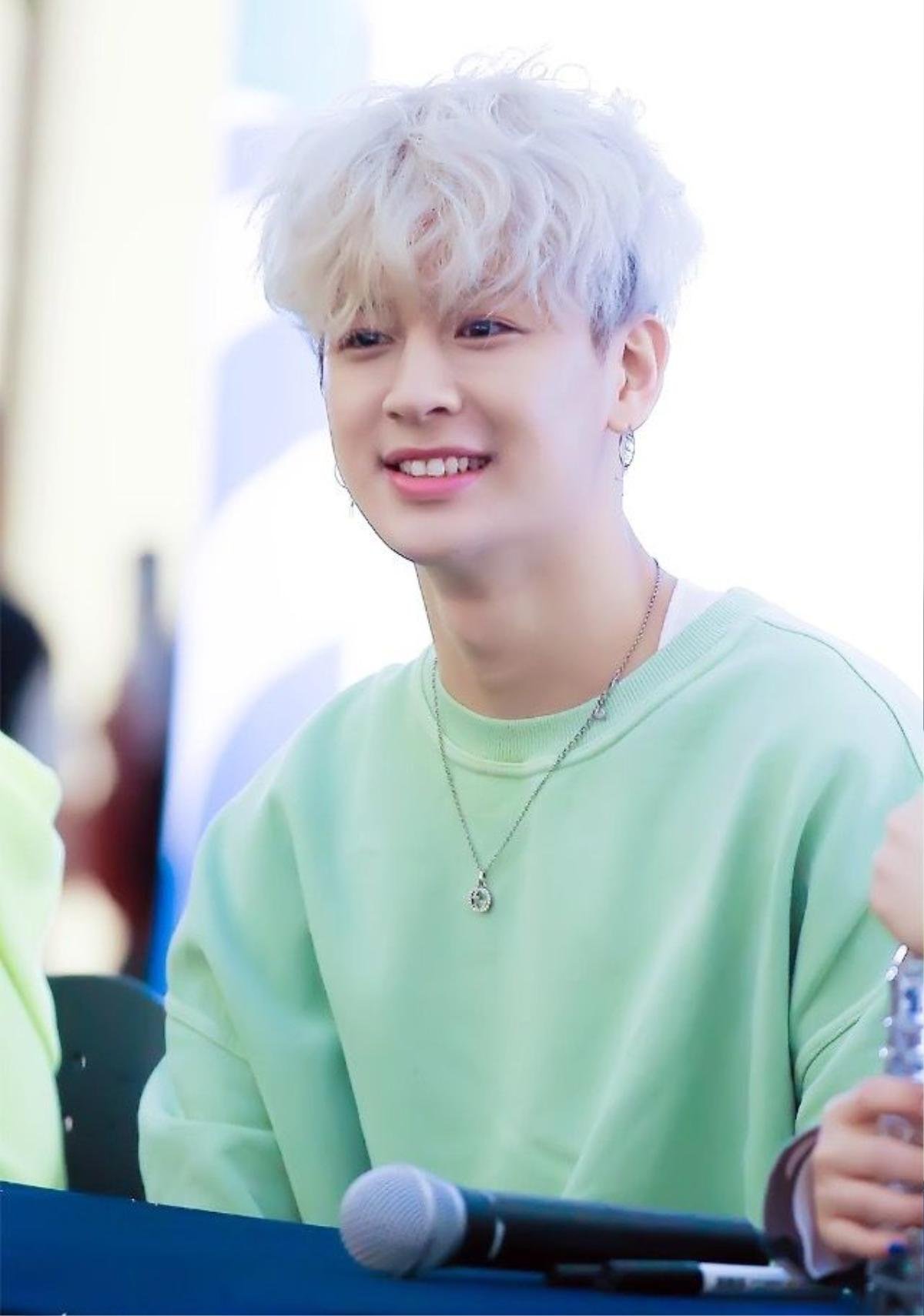 YG lại chờ MLD trả lời trước tin tức hẹn hò của Song Yunhyeong (iKON) và Daisy (MOMOLAND) rồi 'nhai lại' Ảnh 3