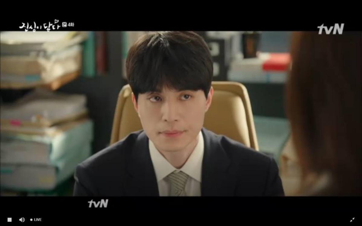 'Touch Your Heart' tập 4: Yoo In Na đã ghen lồng lộn vì Lee Dong Wook cười với cô gái khác Ảnh 20