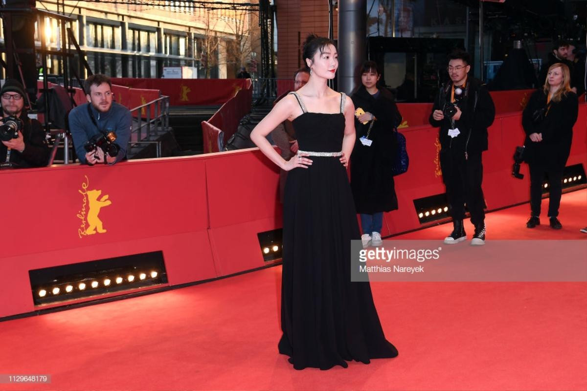 Thảm đỏ 'Berlinale 2019': Vương Nguyên đẹp tựa hoàng tử bé, Hoắc Tư Yến cổ vũ cho ông xã Đỗ Giang Ảnh 20