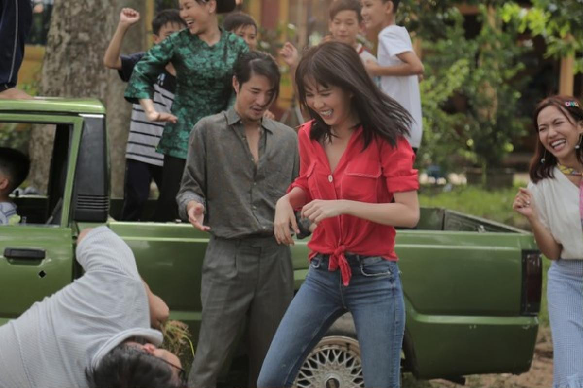 Cánh đàn ông mau tránh ra, đây là lúc ‘Nữ hoàng nội y’ đấu với ‘Nữ hoàng drama’ Ảnh 6