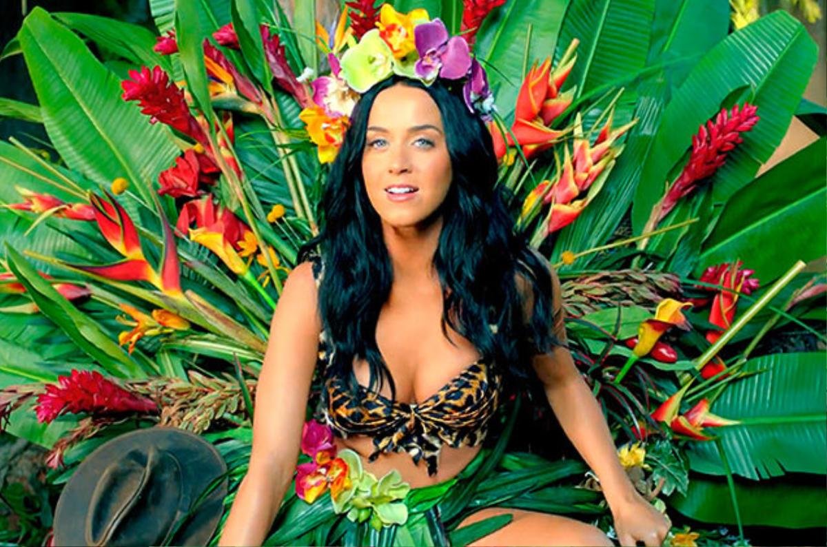 Người ngoài hành tinh, Nữ hoàng Ai Cập và giờ đây là robot: Katy Perry chính là biểu tượng 'Re-Invention' thế hệ mới sau Madonna? Ảnh 6