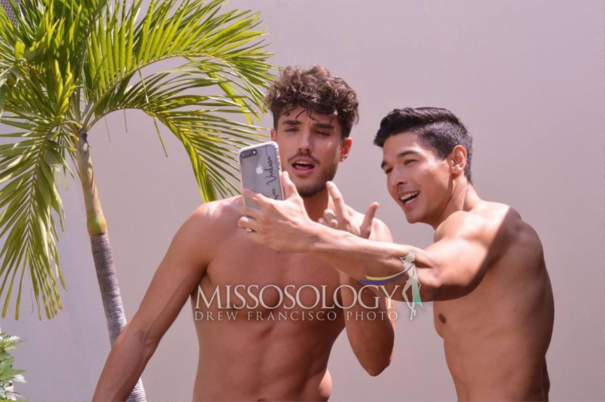 Đột nhập hậu trường cực nóng của Mister International, Trịnh Bảo ngồi make up cũng khiến fan nữ 'lịm tim' Ảnh 6