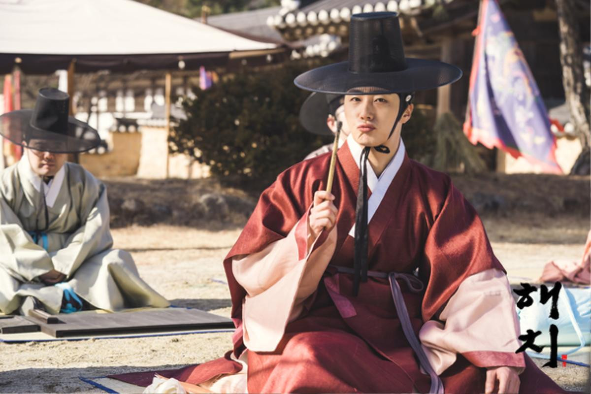 'Haechi': Jung Il Woo biết Go Ara là gái dù cải nam trang - Kịch bản mới lạ, không 'nhai đi nhai lại' như loạt drama cũ Ảnh 8