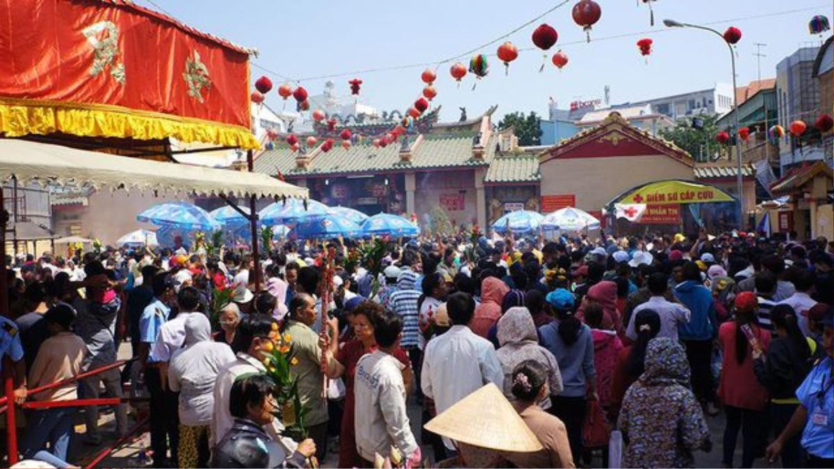 Bình Dương: 17 trường cho học sinh nghỉ học 2 ngày dịp Lễ hội Rằm tháng Giêng Ảnh 1