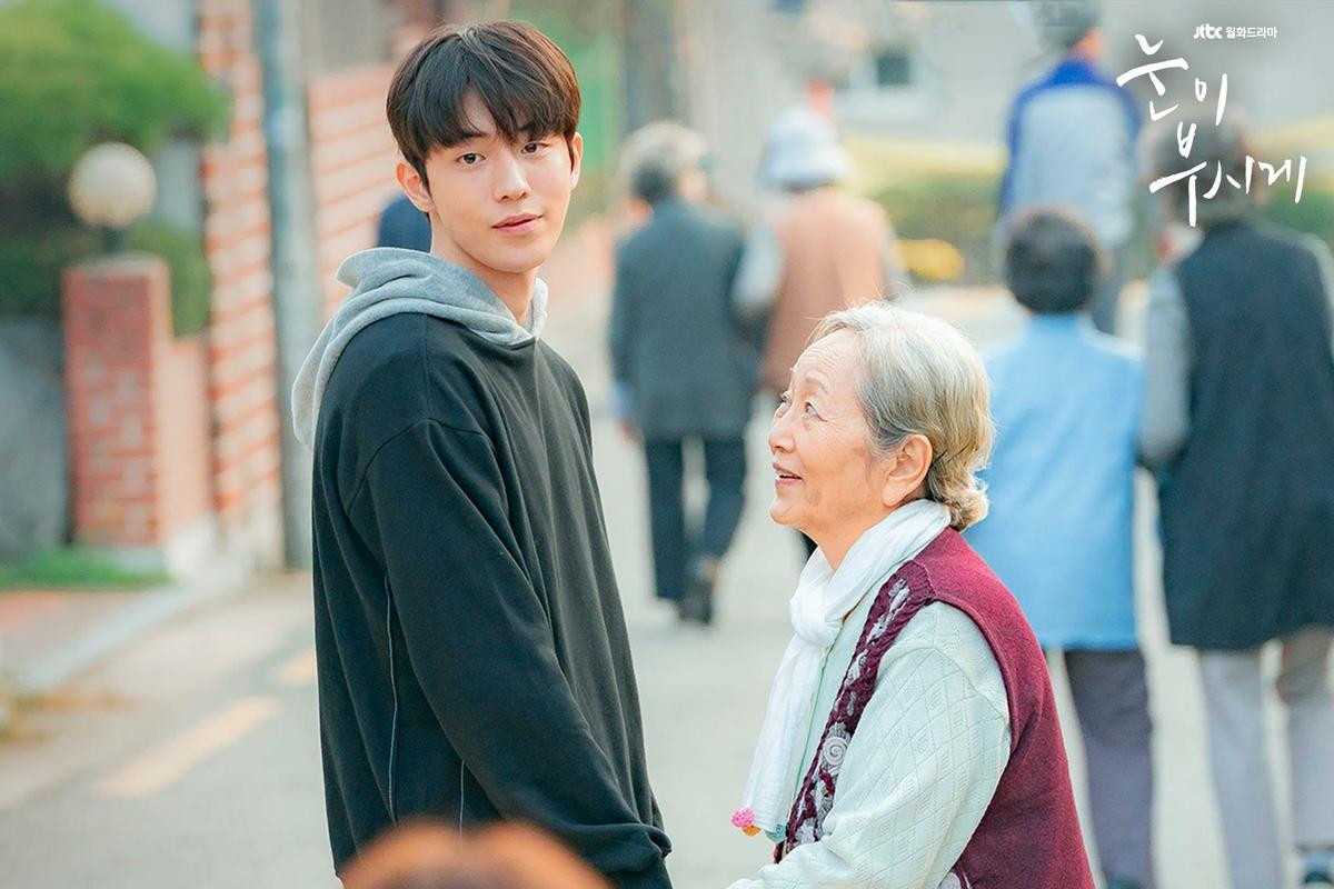 'Dazzling': 80 khoảnh khắc đáng nhớ của Han Ji Min, Nam Joo Hyuk và Son Ho Joon trong 2 tập đầu Ảnh 28