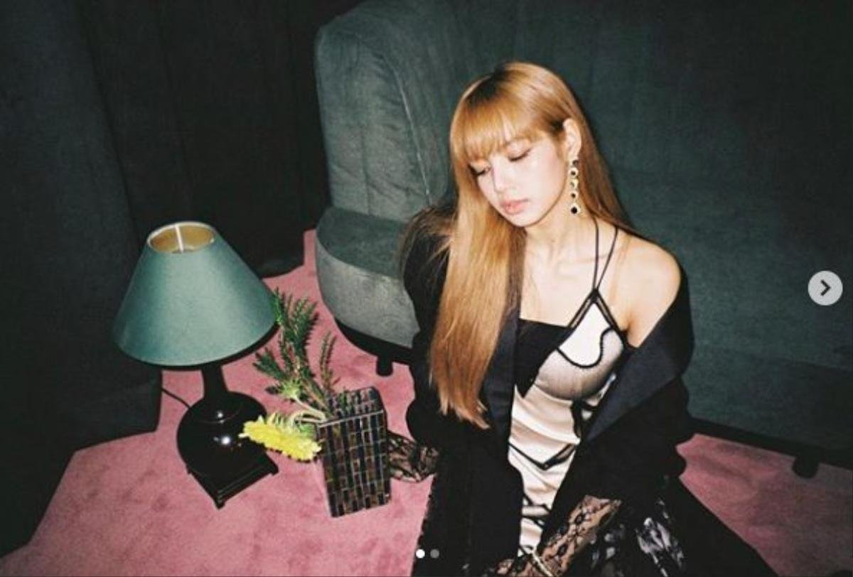 Lisa (Black Pink) - nhan sắc có khả năng 'thuần phục' mọi phong cách Ảnh 8