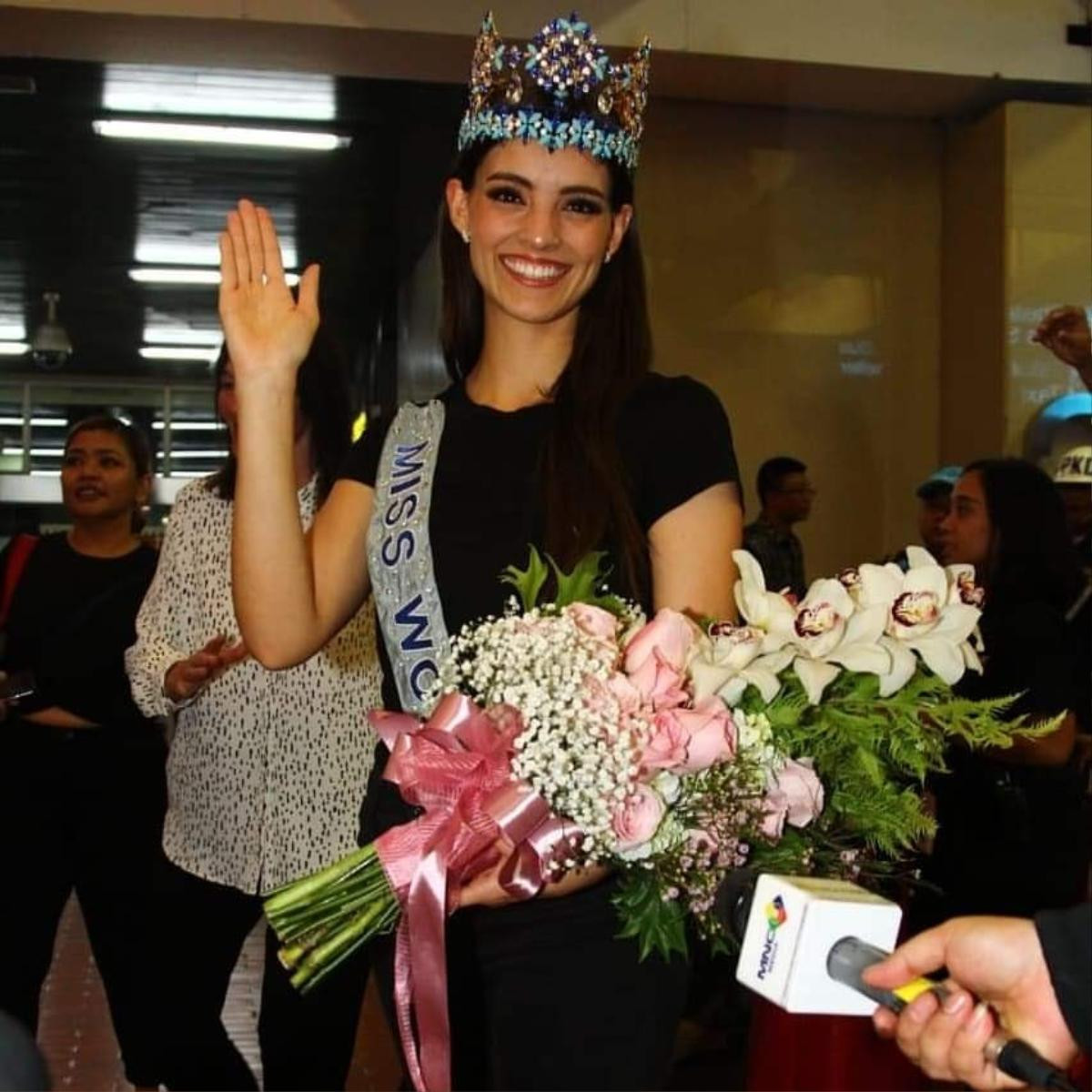 Sau gần 3 tháng đăng quang, Miss World 2018 Vanessa Ponce đẹp lộng lẫy bất chấp ống kính máy ảnh Ảnh 4