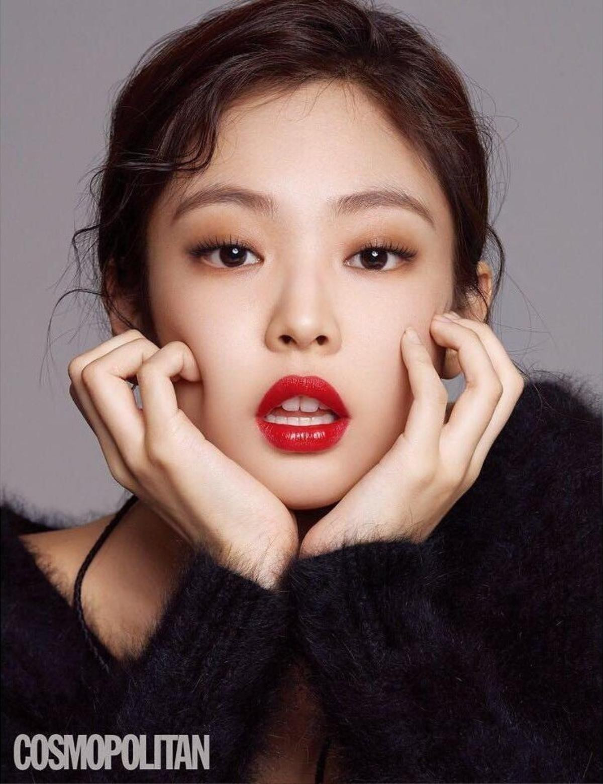 Những lần Jennie (Black Pink) xuất hiện trên tạp chí: Là vẻ đẹp nữ thần hay quá già dặn? Ảnh 17