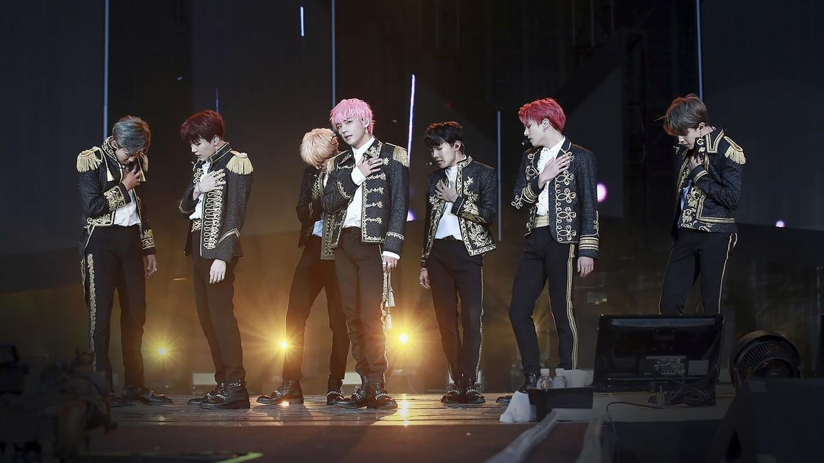 Công bố 'BTS World Tour: Speak Yourself' 100% diễn ở sân vận động khủng - Giới hạn nào cho BTS? Ảnh 1