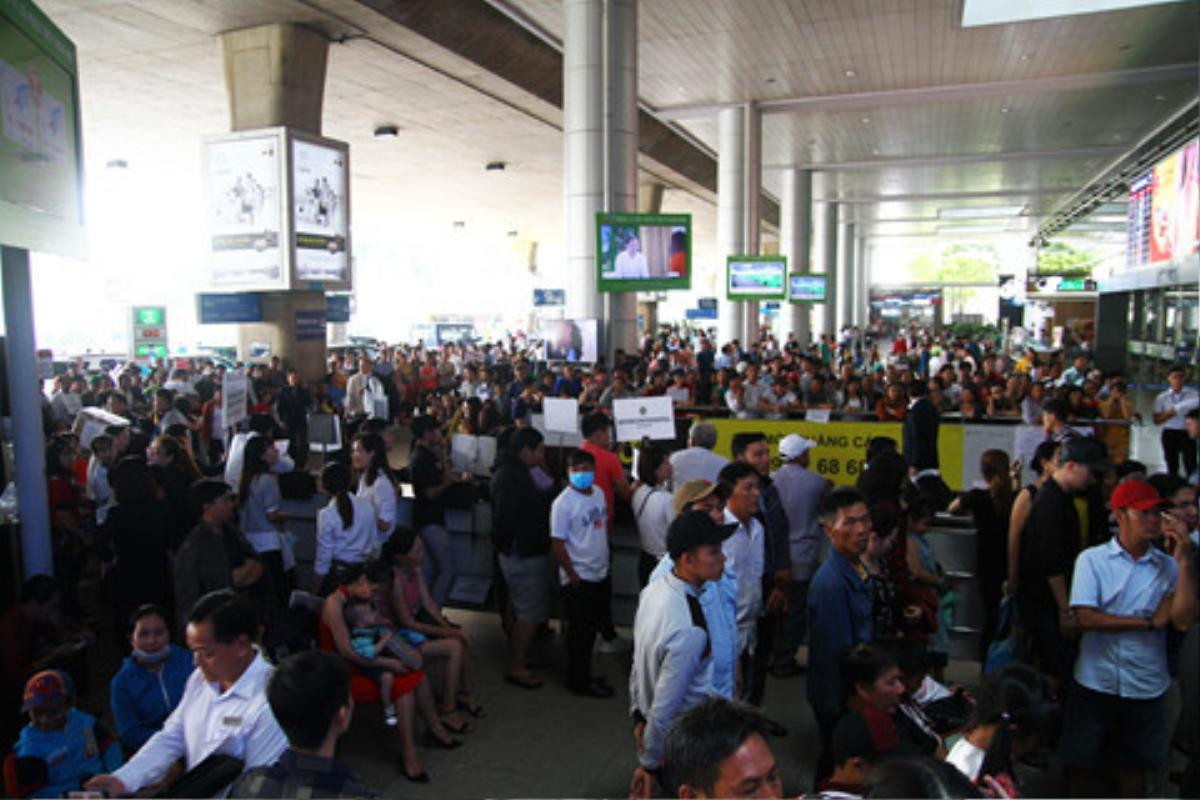 Sân bay Tân Sơn Nhất: Chuyện 3 vali bị hỏng, vỡ của Đại sứ Việt Nam và lời giải thích Ảnh 2