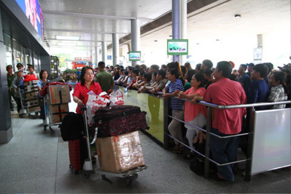 Sân bay Tân Sơn Nhất: Chuyện 3 vali bị hỏng, vỡ của Đại sứ Việt Nam và lời giải thích Ảnh 3