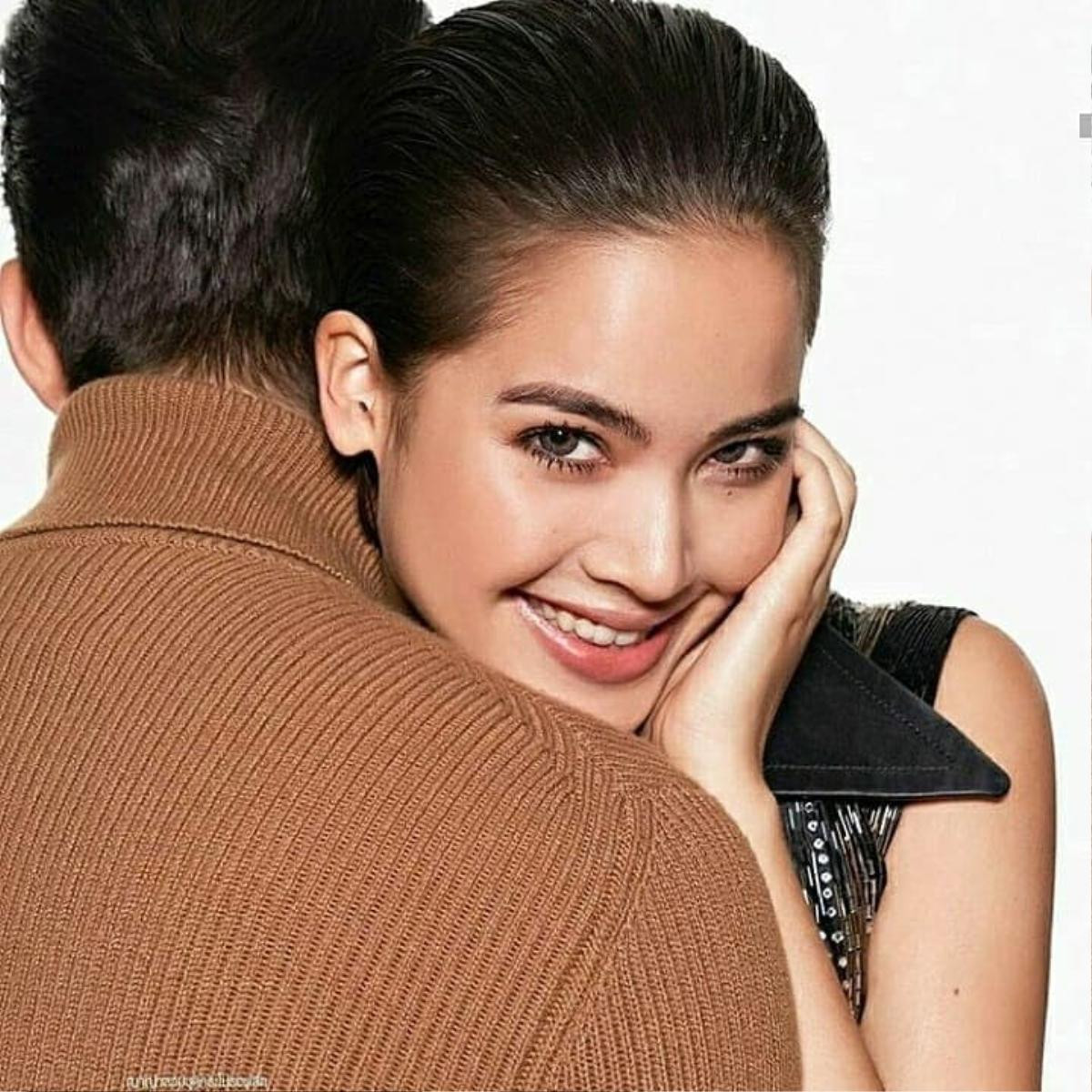 Màn kết hợp được mọt phim Thái mong chờ: Mario Maurer lần đầu đóng cặp cùng 'em gái' Yaya Urassaya trong lakorn remake Ảnh 3