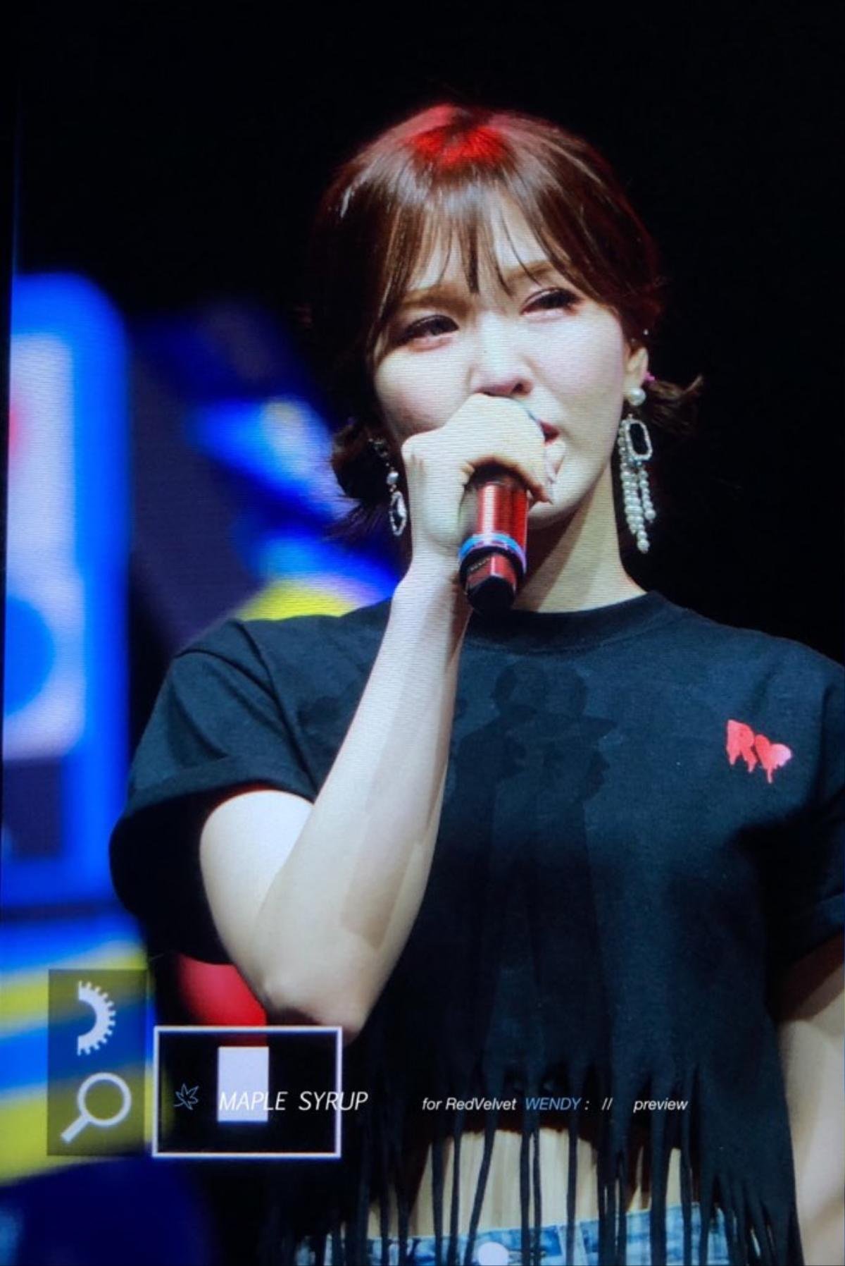 Wendy (Red Velvet) khóc nức nở khi lần đầu tiên trình diễn concert tại quê nhà Ảnh 4