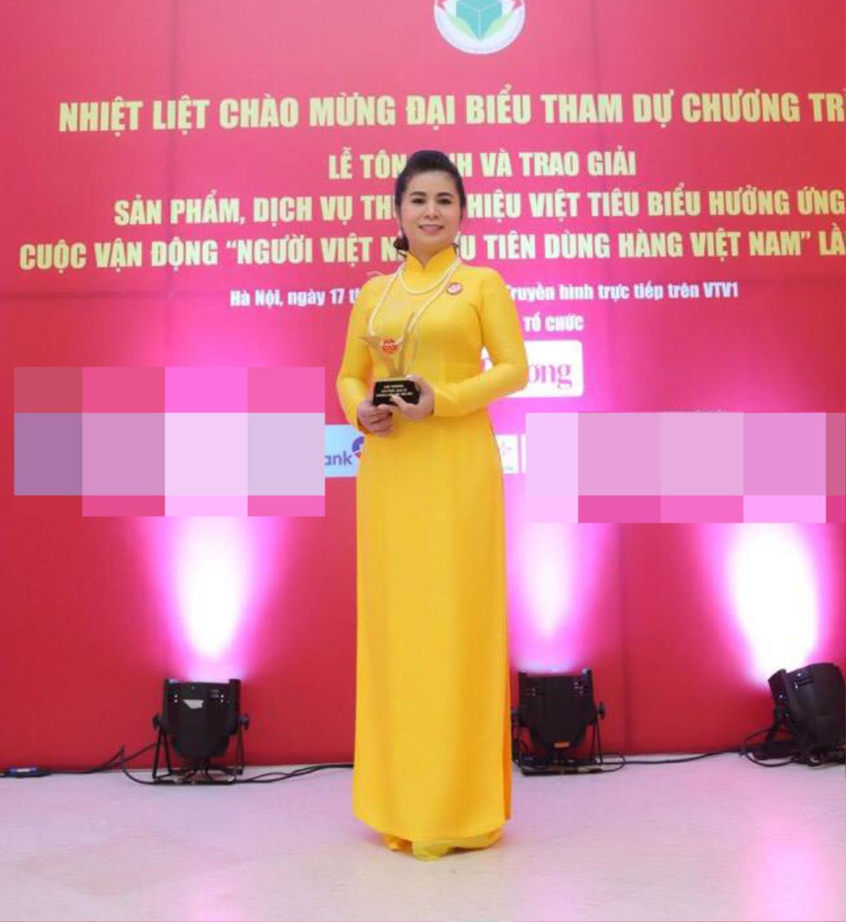 Phong cách thời trang của bà Lê Hoàng Diệp Thảo Ảnh 21