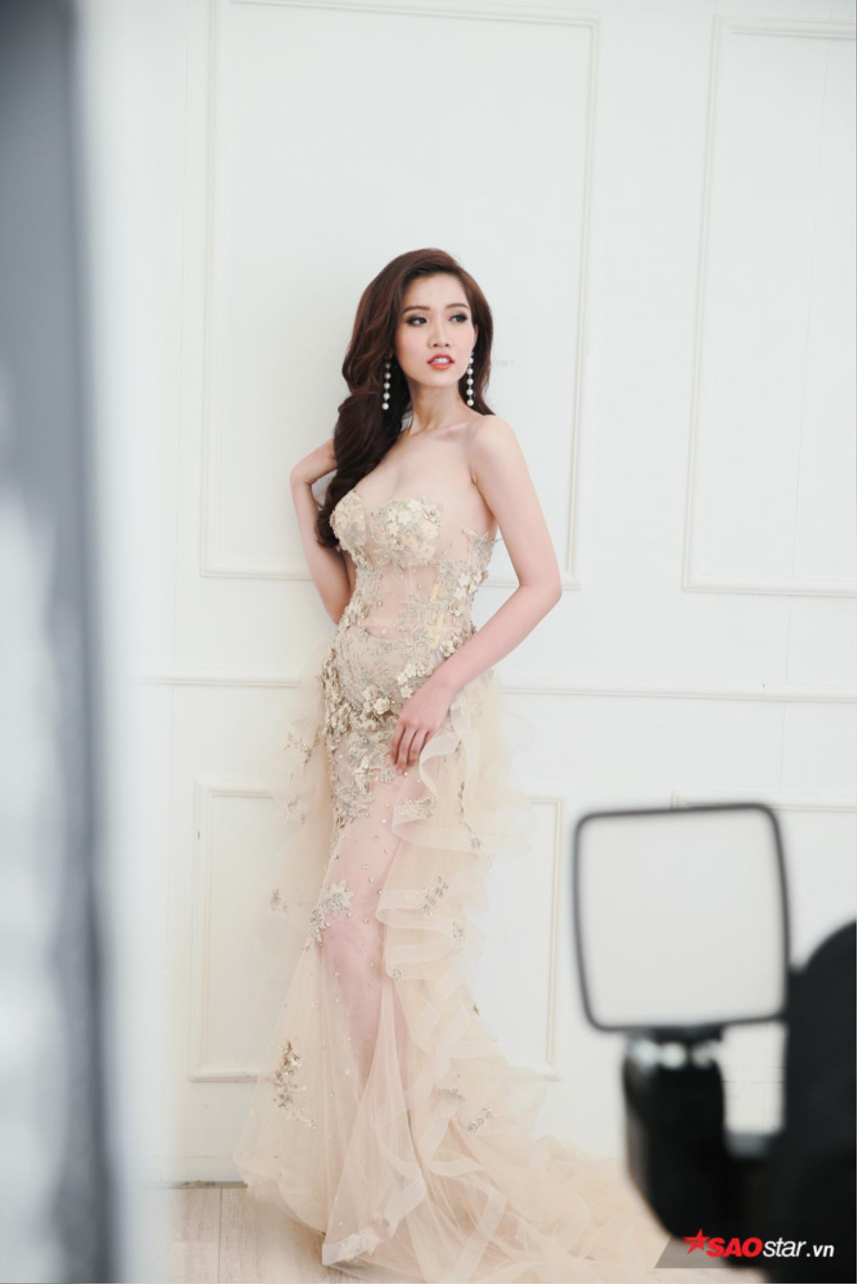 ĐỘC QUYỀN: Nhật Hà diện trang phục dạ hội, đẹp chuẩn hoa hậu trước ngày thi Miss Int' Queen 2019 Ảnh 5