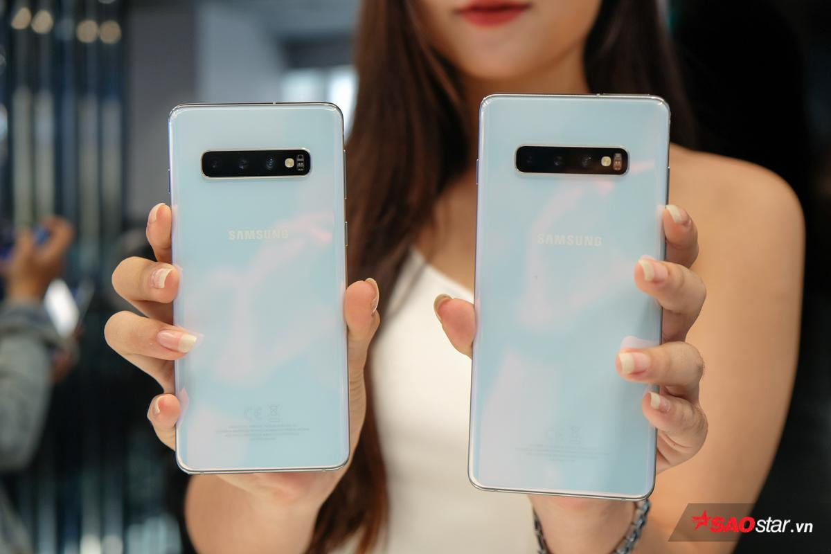 Trên tay nhanh bộ đôi Samsung Galaxy S10 và S10+ đầu tiên tại Việt Nam: Đẹp mĩ miều! Ảnh 11