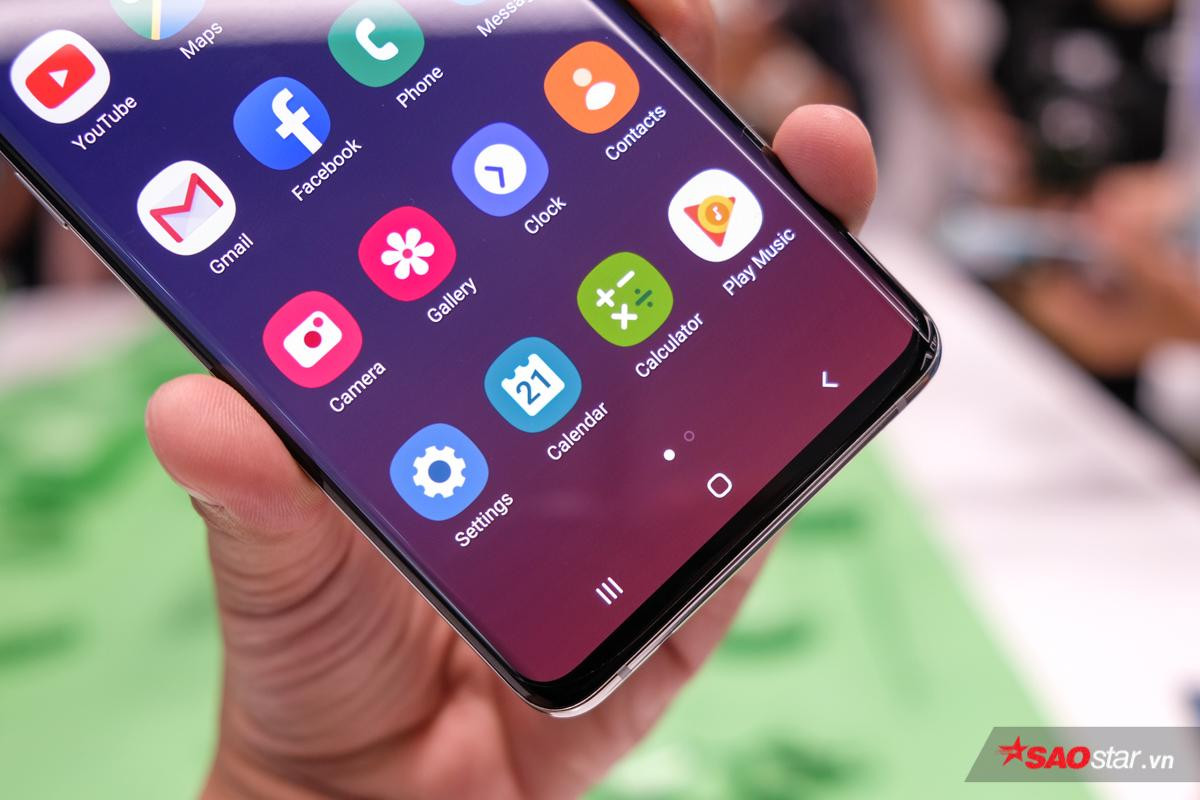 Trên tay nhanh bộ đôi Samsung Galaxy S10 và S10+ đầu tiên tại Việt Nam: Đẹp mĩ miều! Ảnh 3