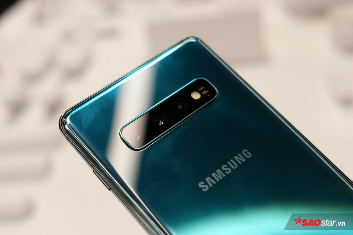 Trên tay nhanh bộ đôi Samsung Galaxy S10 và S10+ đầu tiên tại Việt Nam: Đẹp mĩ miều! Ảnh 4