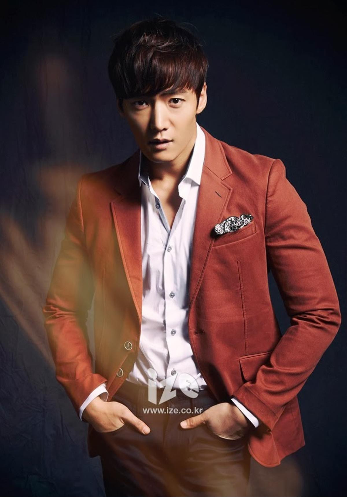 'Hoàng hậu cuối cùng' vừa kết thúc Choi Jin Hyuk đã xem xét tham gia phim mới có đề tài báo thù của biên kịch 'School 2017' Ảnh 3