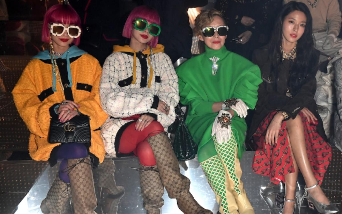 Sởn gai ốc vì người mẫu đeo mặt nạ kì bí trong show Gucci Thu/Đông 2019 Ảnh 1