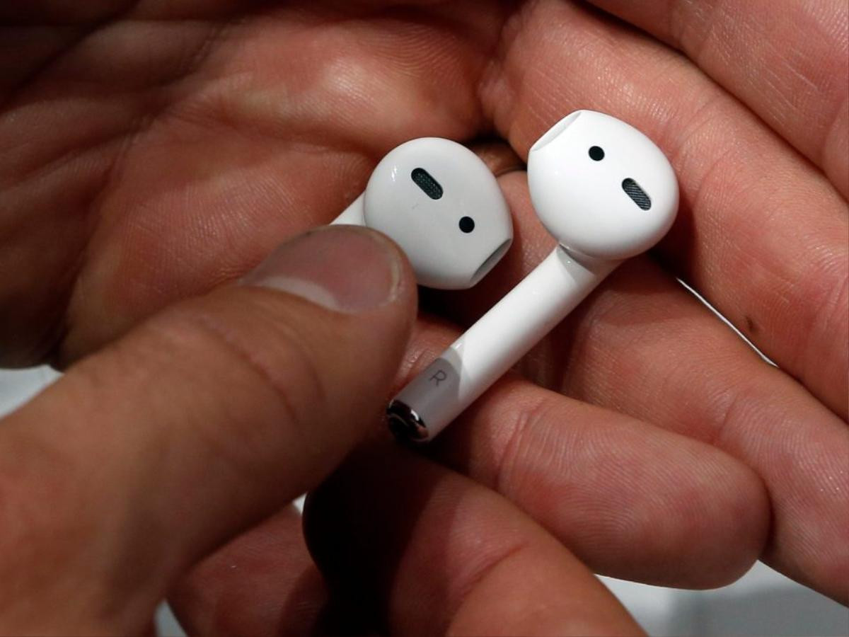 'So găng' Galaxy Bubs của Samsung và AirPods đến từ Apple: Tai nghe nào 'chất' hơn? Ảnh 5