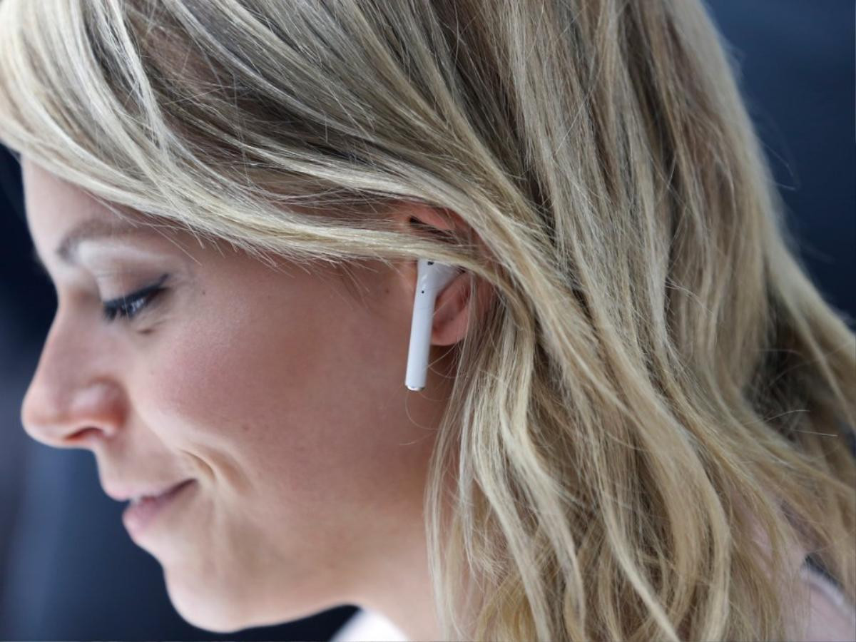 'So găng' Galaxy Bubs của Samsung và AirPods đến từ Apple: Tai nghe nào 'chất' hơn? Ảnh 7