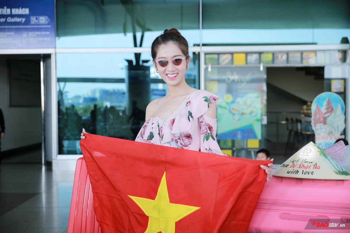 HOT: Nhật Hà lên đường sang Thái Lan, sẵn sàng chinh phục vương miện Miss Int' Queen 2019 Ảnh 2