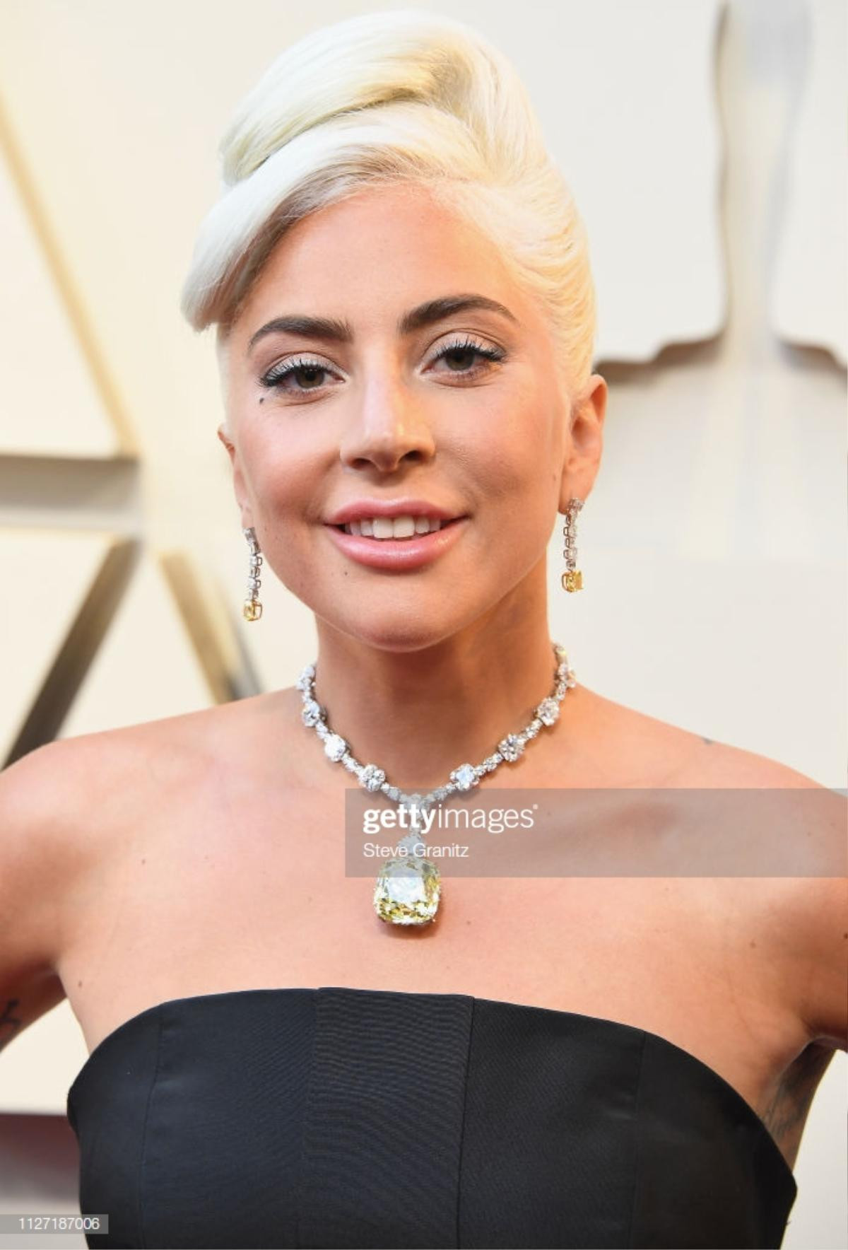 Thảm đỏ Oscar 2019: Lady Gaga và Dương Tử Quỳnh mặc đẹp lấn át dàn diễn viên trẻ Ảnh 1