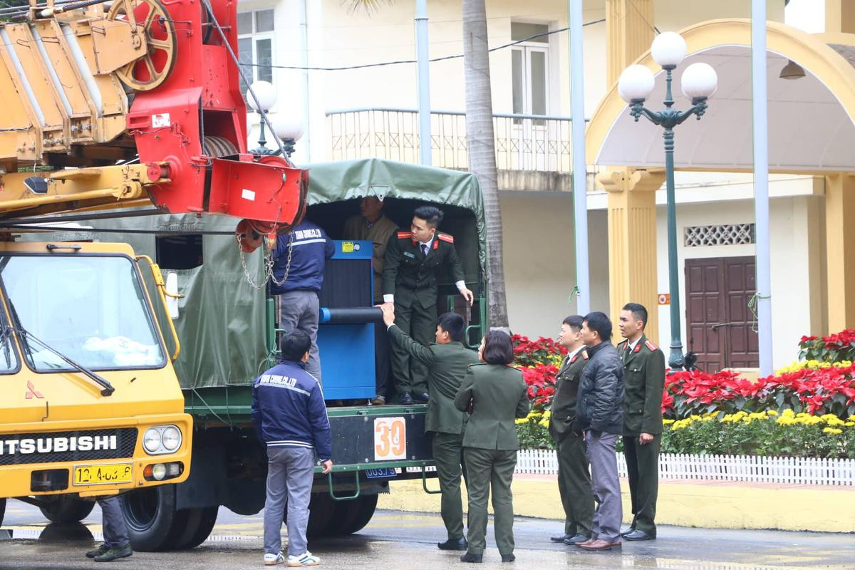 Sử dụng chó nghiệp vụ, an ninh thắt chặt nhiều lớp tại ga Đồng Đăng trước Hội nghị Thượng đỉnh Mỹ - Triều Ảnh 6