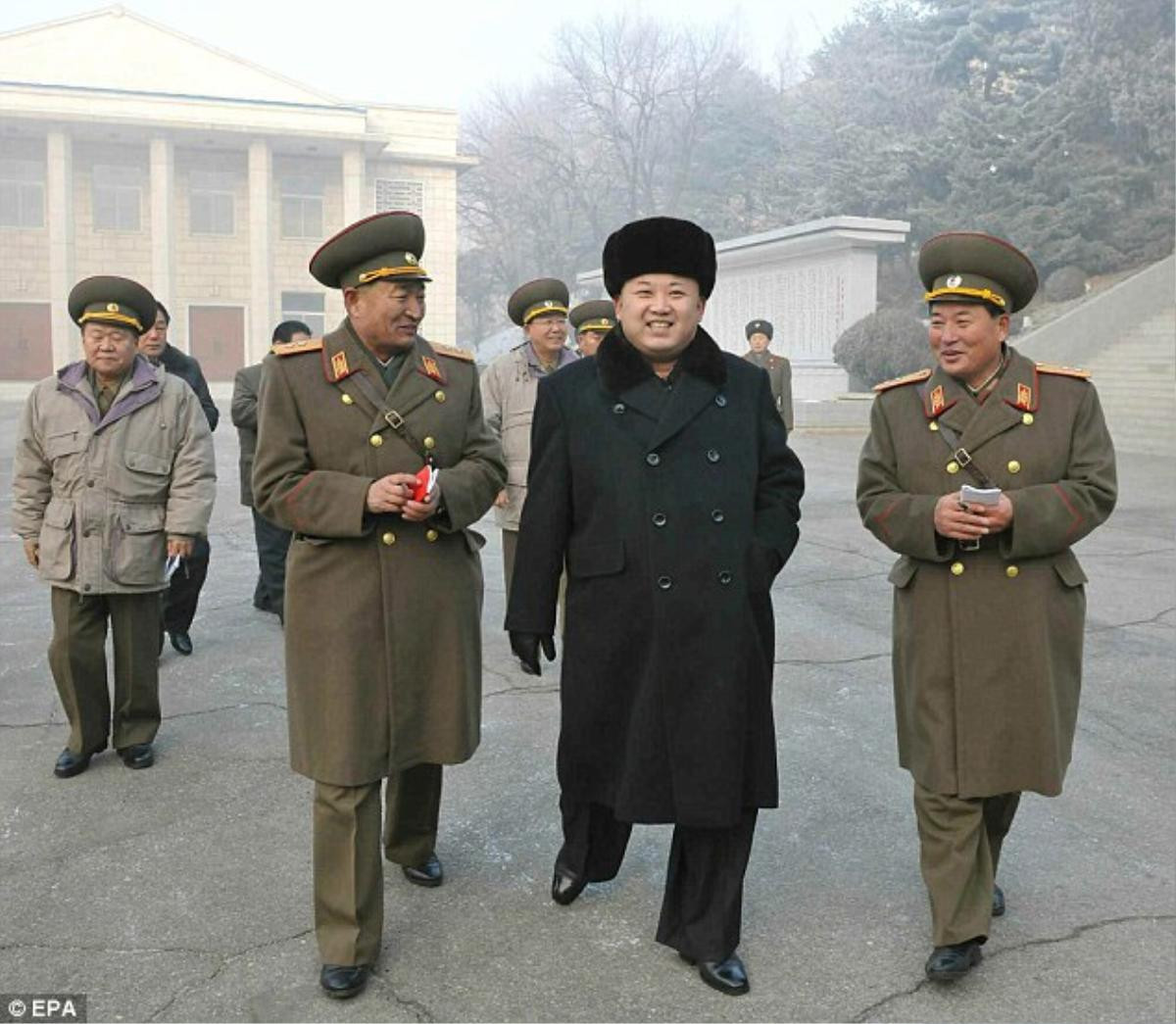 Gu thời trang 'độc nhất vô nhị' của nhà lãnh đạo Triều Tiên Kim Jong Un Ảnh 16