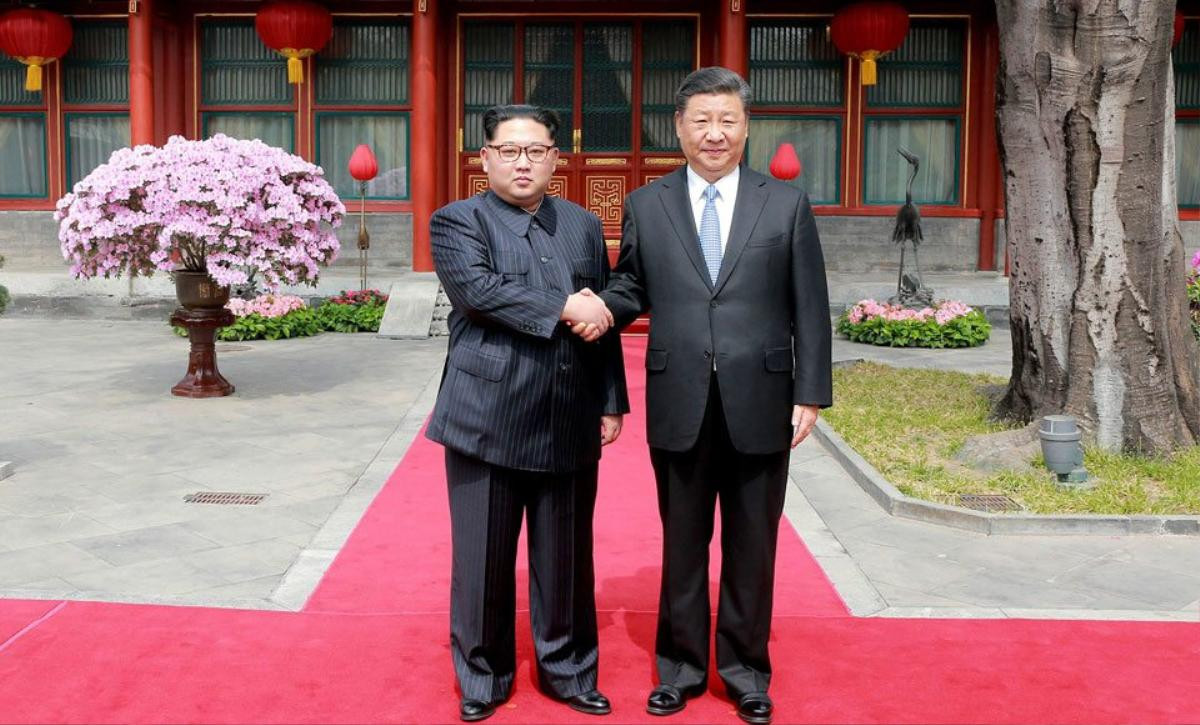 Gu thời trang 'độc nhất vô nhị' của nhà lãnh đạo Triều Tiên Kim Jong Un Ảnh 3