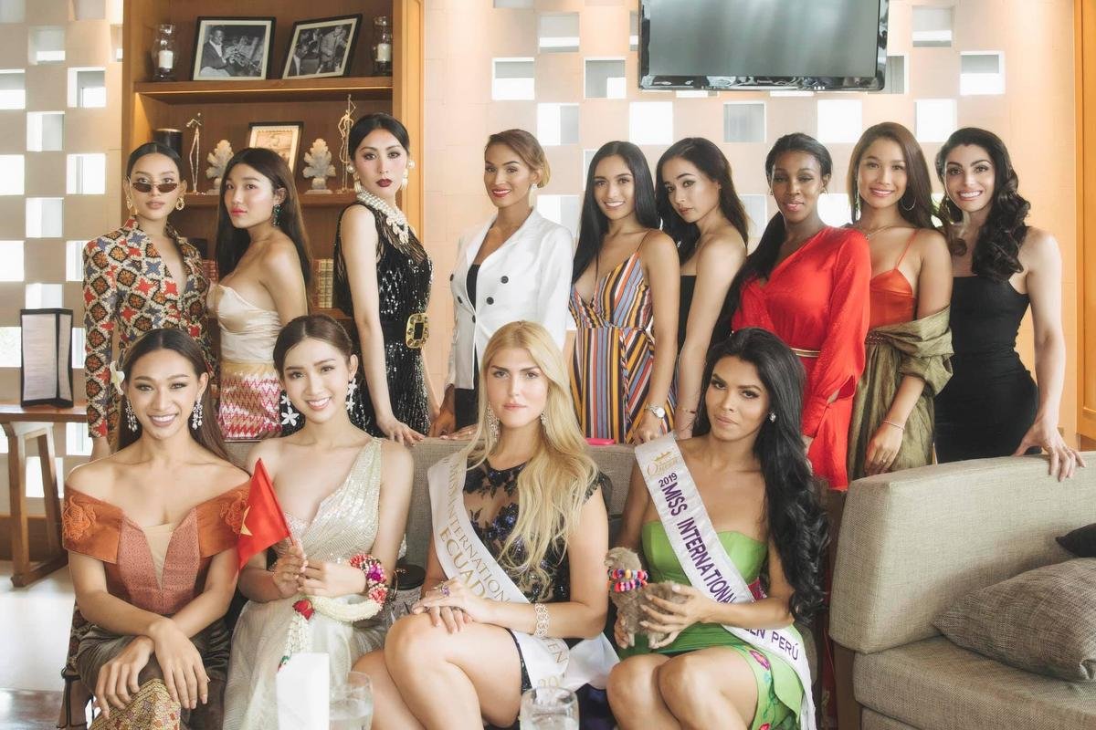 Nhật Hà chiếm trọn 'spotlight' trong ngày đầu tiên bên dàn người đẹp Miss International Queen 2019 Ảnh 5