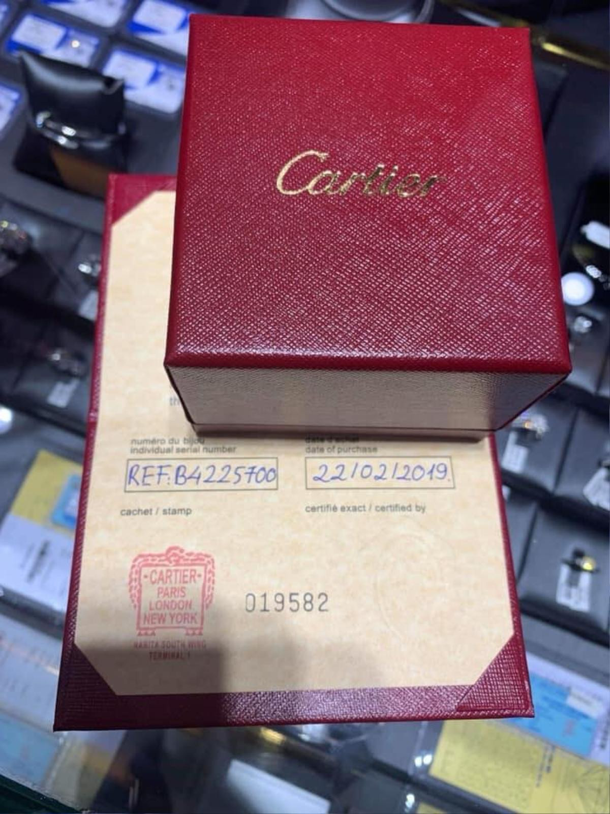 Được người yêu tặng nhẫn kim cương Cartier gần 75 triệu nhưng tưởng hàng fake 500 nghìn, cô gái phũ phàng chia tay và cái kết cười ra nước mắt Ảnh 3