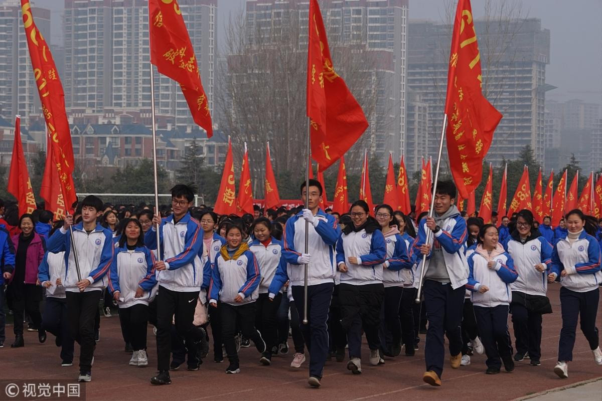 Hàng triệu học sinh toàn Trung Quốc đếm ngược 100 ngày trước kỳ thi ĐH Gaokao khốc liệt nhất hành tinh Ảnh 10